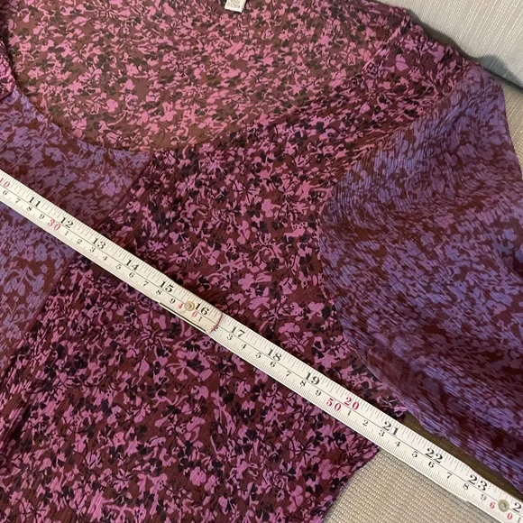 CAbi Long sleeved Blouse, sz Lg - Picture 7 of 9